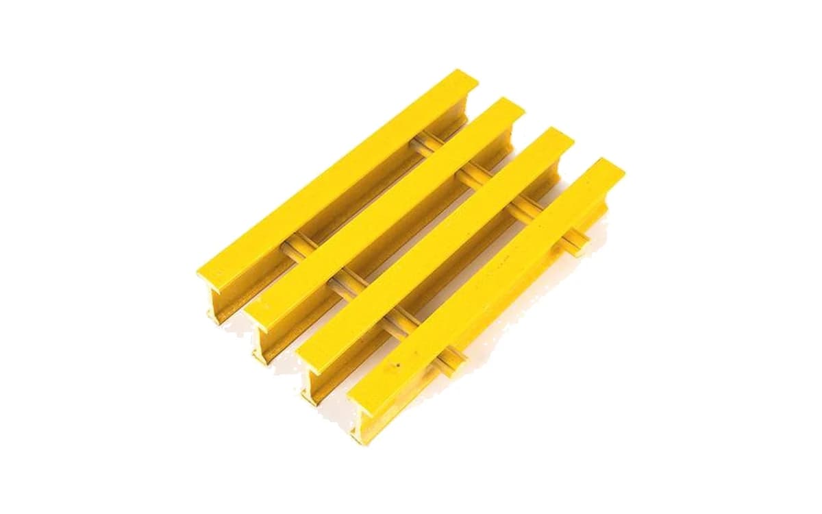Yellow pultruded fiberglass grating with I-bar bearing bars and cross rods